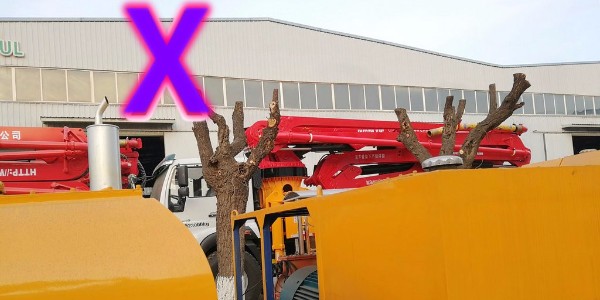 混凝土泵之水灰比例過大、水泥含量大小對輸送管的影響