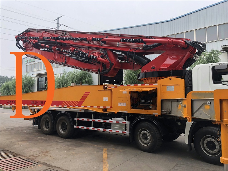 青島混凝土泵車價格 (2)