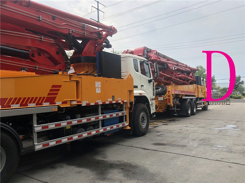 青島小型混凝土泵車價(jià)格 (21)