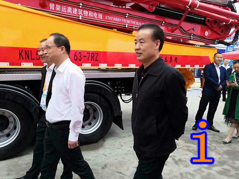 青島小型混凝土泵車(chē)價(jià)格