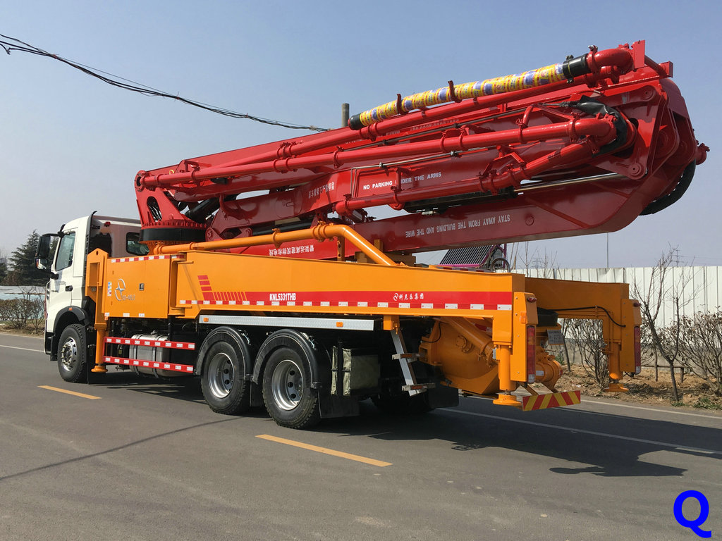 小型混凝土泵車，天泵，小型泵車