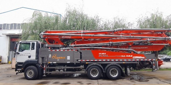 混凝土泵車(chē)的產(chǎn)品性能應(yīng)從哪幾個(gè)點(diǎn)選型